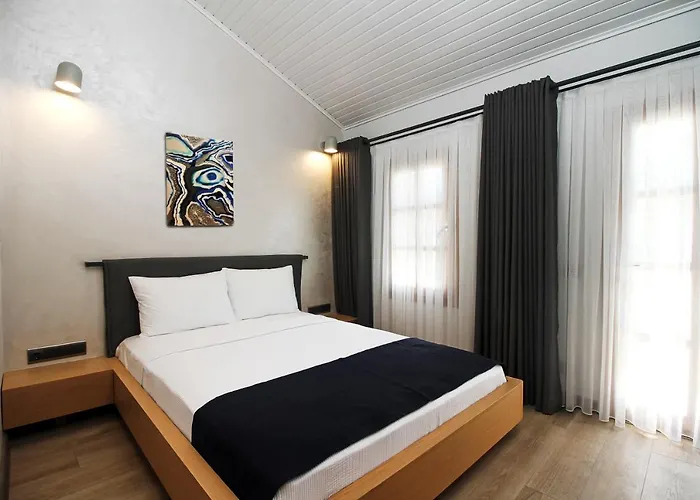 Mellow Blue Hotel